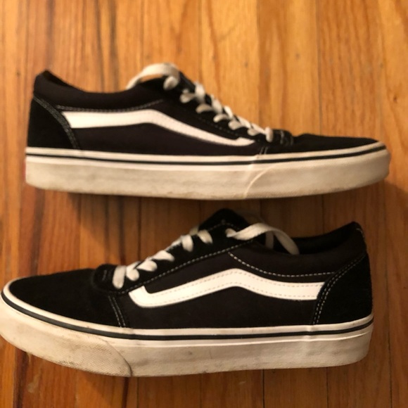 Vans - Picture 2 of 6